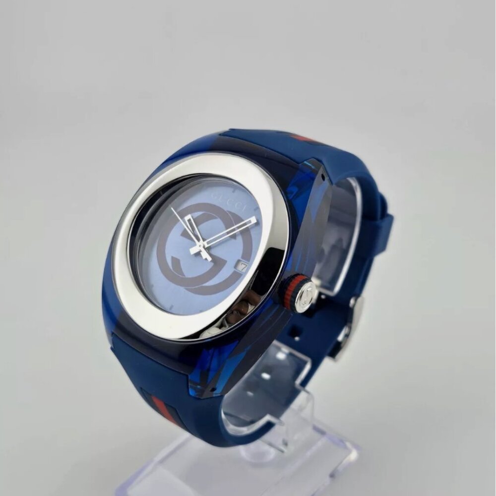 Gucci Men's Swiss Blue Watch Rubber Strap New With Box - Picture 2 of 8